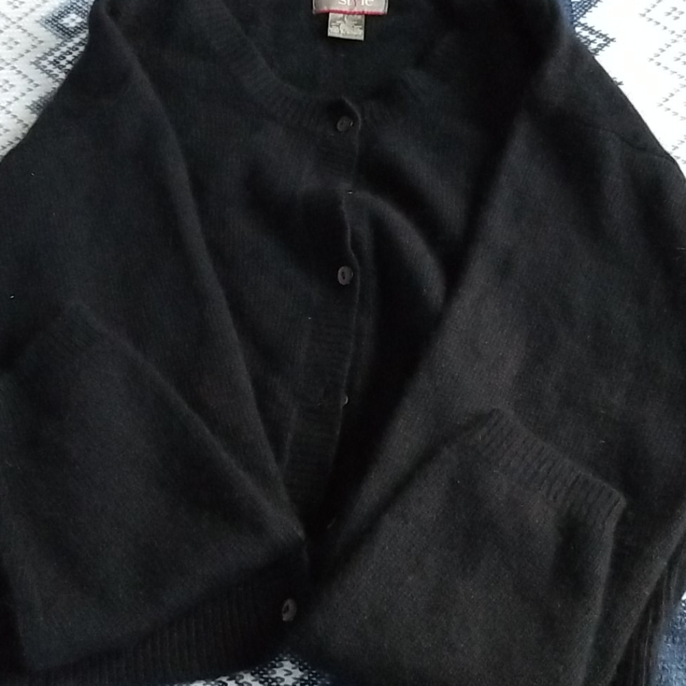 Sweater - Picture 2 of 3